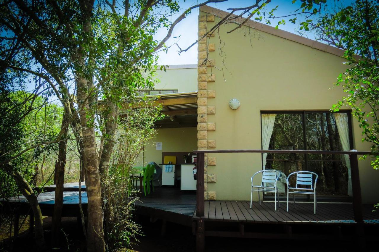 Umkhumbi Lodge Hluhluwe Exterior foto